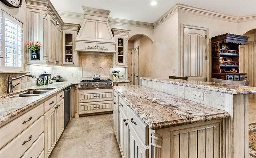 Antique White Kitchen Cabinets Are What Many Homeowners Look For