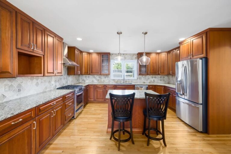 How To Spot The Best Cherry Wood Cabinets For Your Kitchen Gec Cabinet Depot